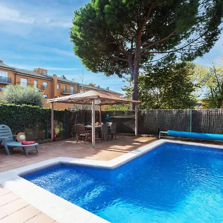 La Victoria By Interhome *